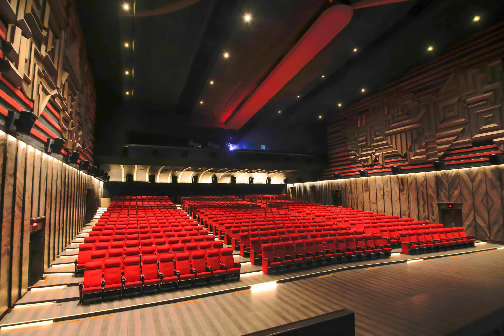 Big Cine Awards - Best Single-Screen Theatre of the Year
